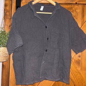 Linen collared button-down